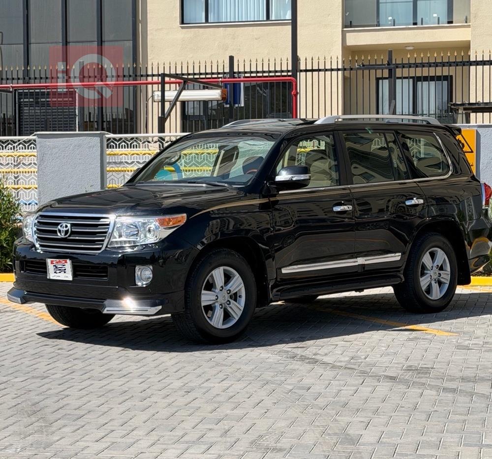 تويوتا لاندكروزر